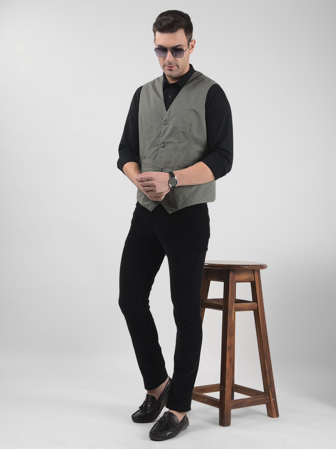 Numero Uno Men Solid Grey Waistcoat